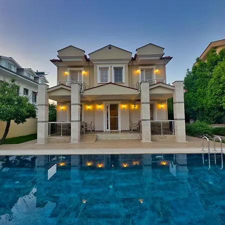 With Private Pool For 10 People In Dalyan Villa