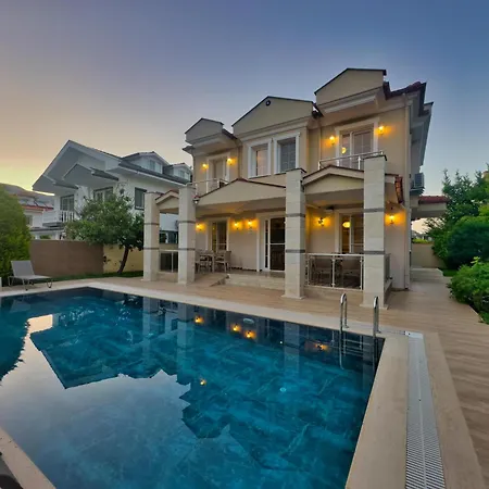With Private Pool For 10 People In Dalyan Villa *