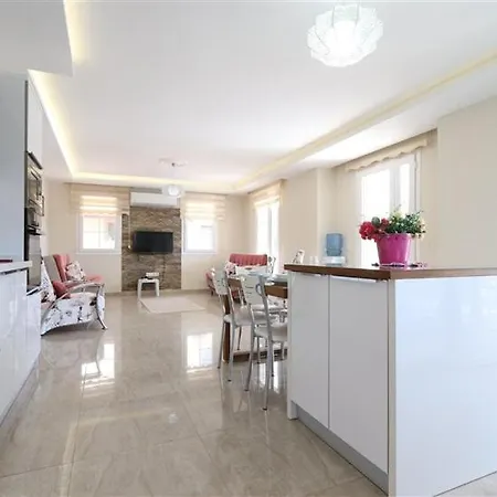 Villa With Private Pool For 10 People In Dalyan *