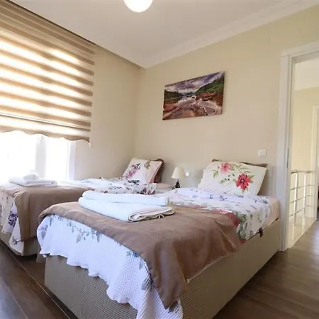 With Private Pool For 10 People In Dalyan *