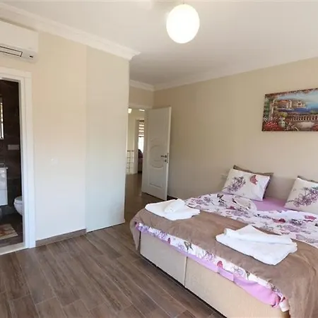 With Private Pool For 10 People In Dalyan