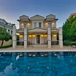 With Private Pool For 10 People In Dalyan Villa