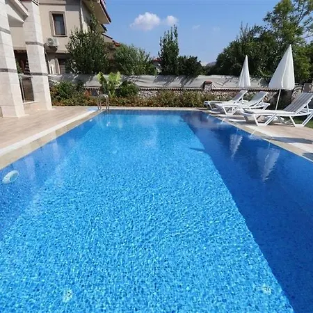 Villa With Private Pool For 10 People In Dalyan *