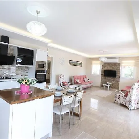 With Private Pool For 10 People In Dalyan Villa *