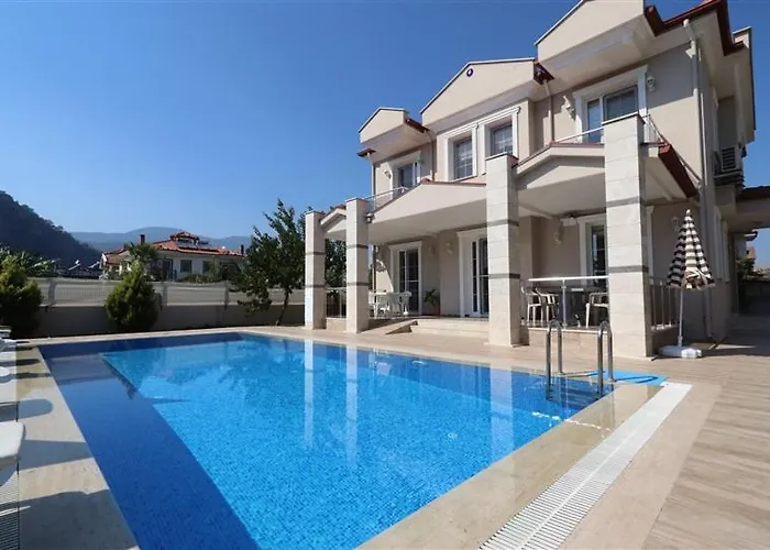Villa With Private Pool For 10 People In Dalyan *