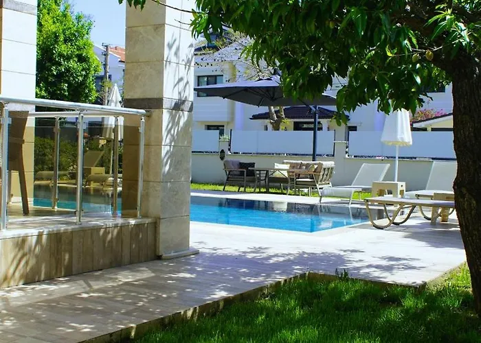 With Private Pool For 10 People In Dalyan Villa