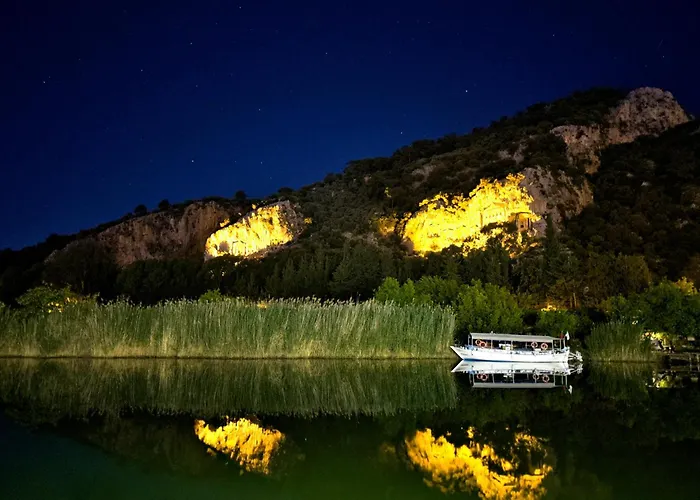 Villa With Private Pool For 10 People In Dalyan