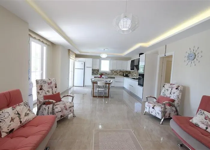 With Private Pool For 10 People In Dalyan Villa