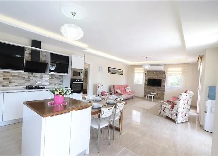 With Private Pool For 10 People In Dalyan Villa *