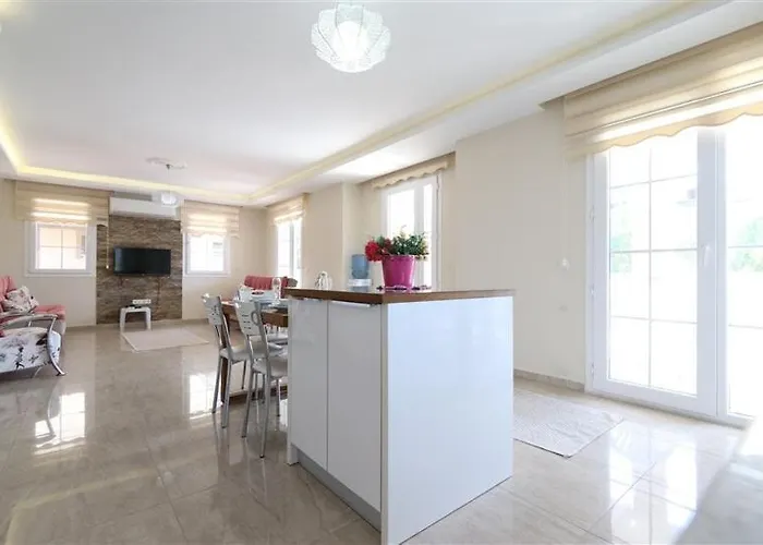 With Private Pool For 10 People In Dalyan *