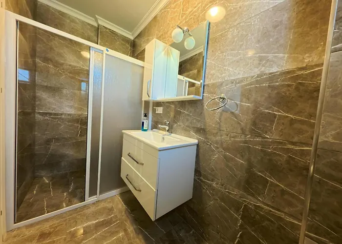 Villa With Private Pool For 10 People In Dalyan *